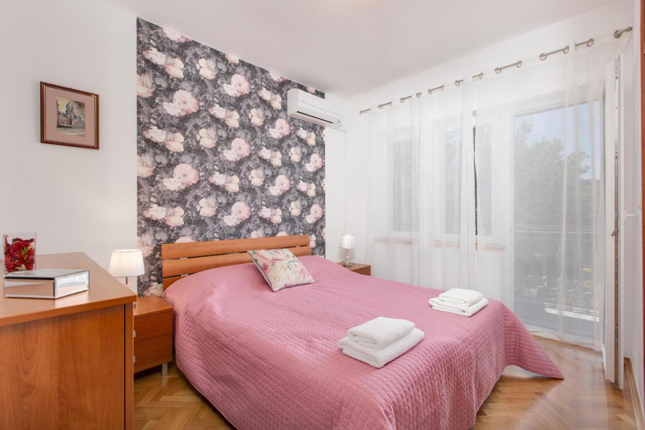 And Charming Apartment In Vantacici Malinska Extérieur photo
